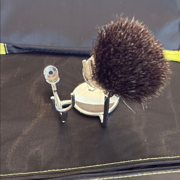 Parker Silver and Cream Shaving Brush Classic Design - Picture 3 of 3